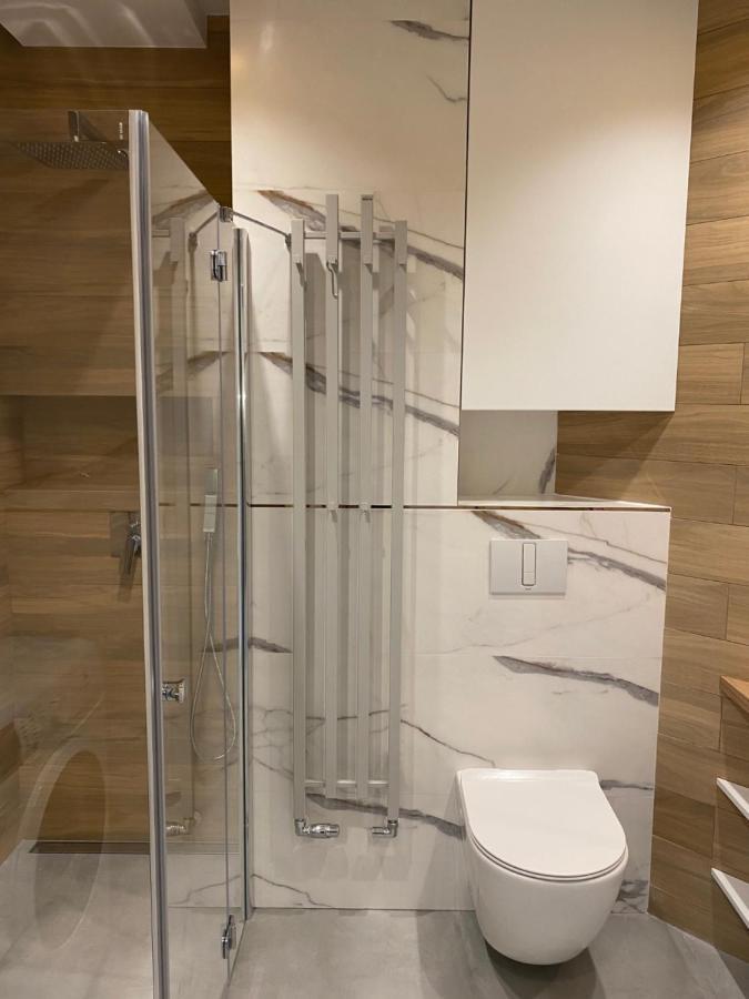 Family & Business Elegant Apartments Ventus IX Wiekow- Centrum Downtown New! Kielce Ngoại thất bức ảnh