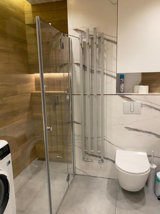 Family & Business Elegant Apartments Ventus IX Wiekow- Centrum Downtown New! Kielce Ngoại thất bức ảnh