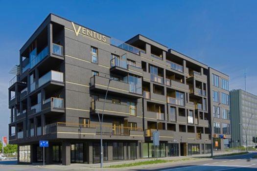 Family & Business Elegant Apartments Ventus IX Wiekow- Centrum Downtown New! Kielce Ngoại thất bức ảnh