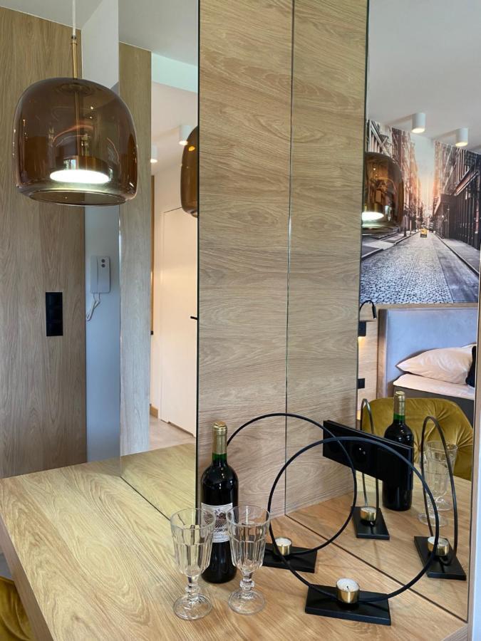 Family & Business Elegant Apartments Ventus IX Wiekow- Centrum Downtown New! Kielce Ngoại thất bức ảnh